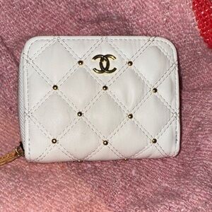 Elegant White Women's Wallet